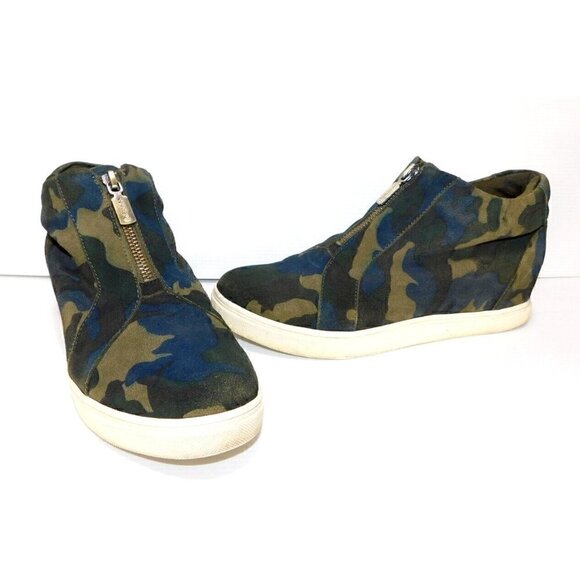 BLONDO woman's ankle boots, green & blue camo pattern size 8M RUNS SMALL! - Picture 1 of 10